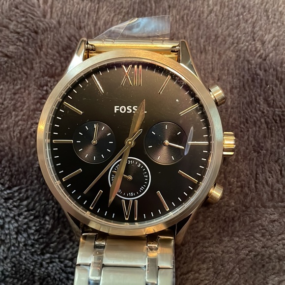 COPY - NWT men’s fossil watch (gold) - Picture 6 of 7